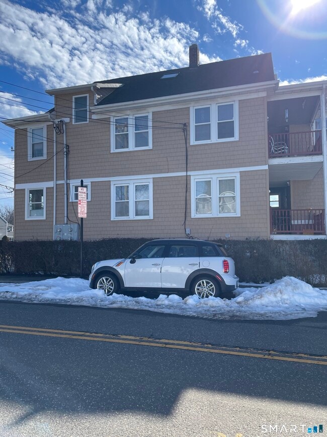 41 Elmcroft Rd in Stamford, CT - Building Photo - Building Photo