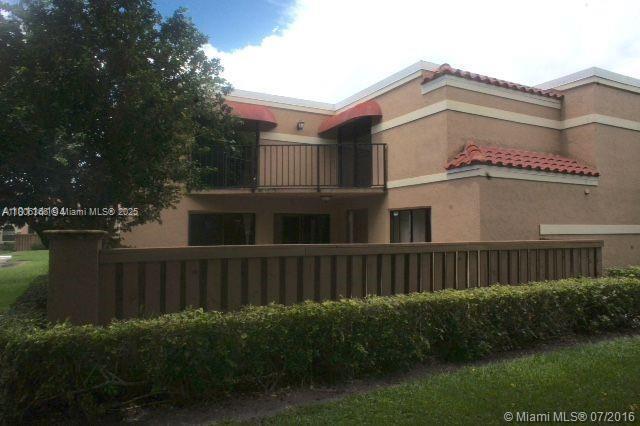8254 Severn Dr in Boca Raton, FL - Building Photo