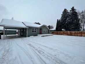 1007 N Willow St in Ellensburg, WA - Building Photo - Building Photo