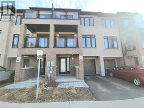 585 Colborne St in Brantford, ON - Building Photo - Building Photo
