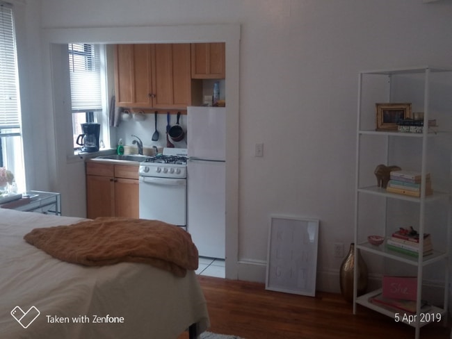 property at 39 Hemenway St