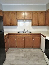 403 W Tom Stafford Ave in Weatherford, OK - Building Photo - Building Photo