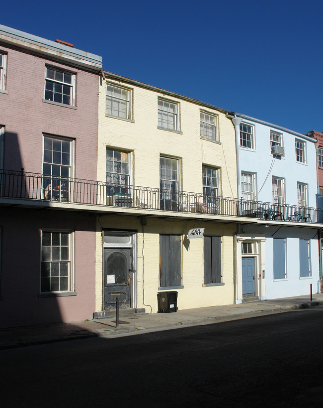 829 Burgundy St in New Orleans, LA - Building Photo - Building Photo