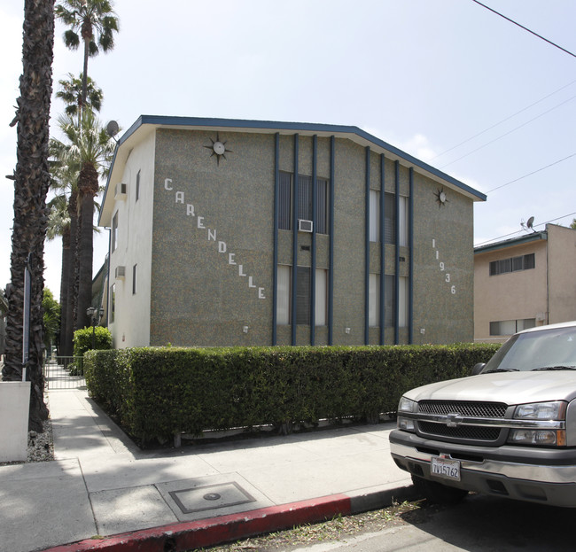 11936 Burbank Blvd in Valley Village, CA - Building Photo - Building Photo