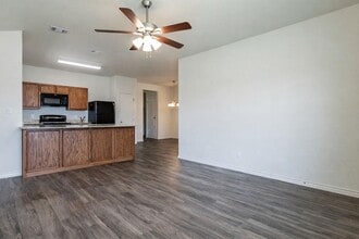 3204 Stonewall Dr in Temple, TX - Building Photo - Building Photo