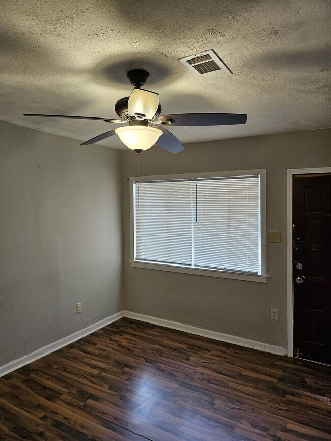 property at 870 Crawford St