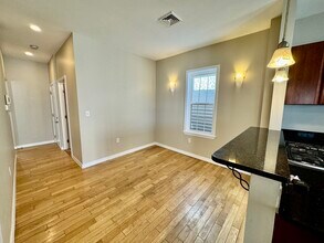 22 Elmore St, Unit 3 in Boston, MA - Building Photo - Building Photo