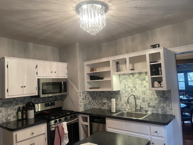 3546 Harriet Ave, Unit 3546