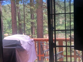 40531 Saddleback Rd in Bass Lake, CA - Building Photo - Building Photo