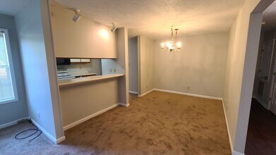 2705-4 Prestonwoods Ln in Fayetteville, NC - Building Photo - Building Photo