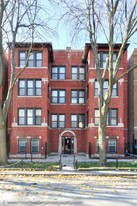 7014 S Merrill Ave Apartamentos