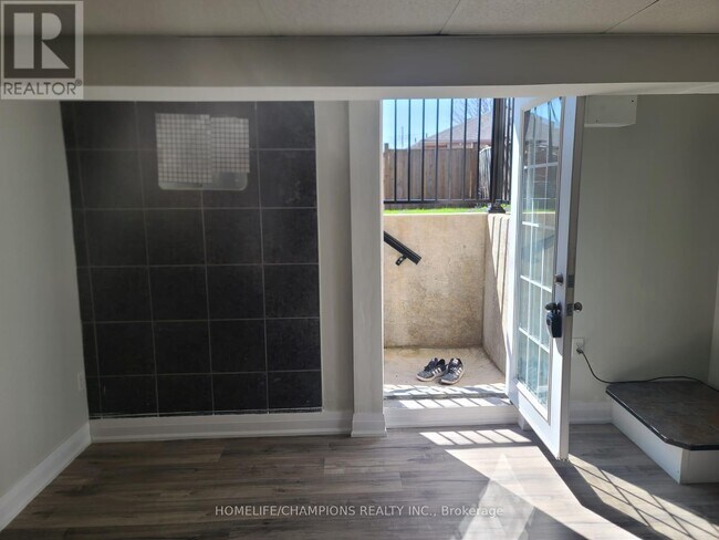 462 Loring St in Oshawa, ON - Building Photo - Building Photo