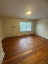 421 Cokesbury St in Greenwood, SC - Building Photo - Building Photo