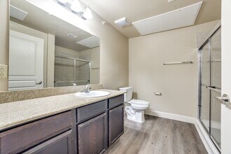 LUXE AT 1300 in Waco, TX - Foto de edificio - Building Photo