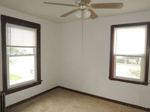 1975 E Washington Ave in Madison, WI - Building Photo - Building Photo