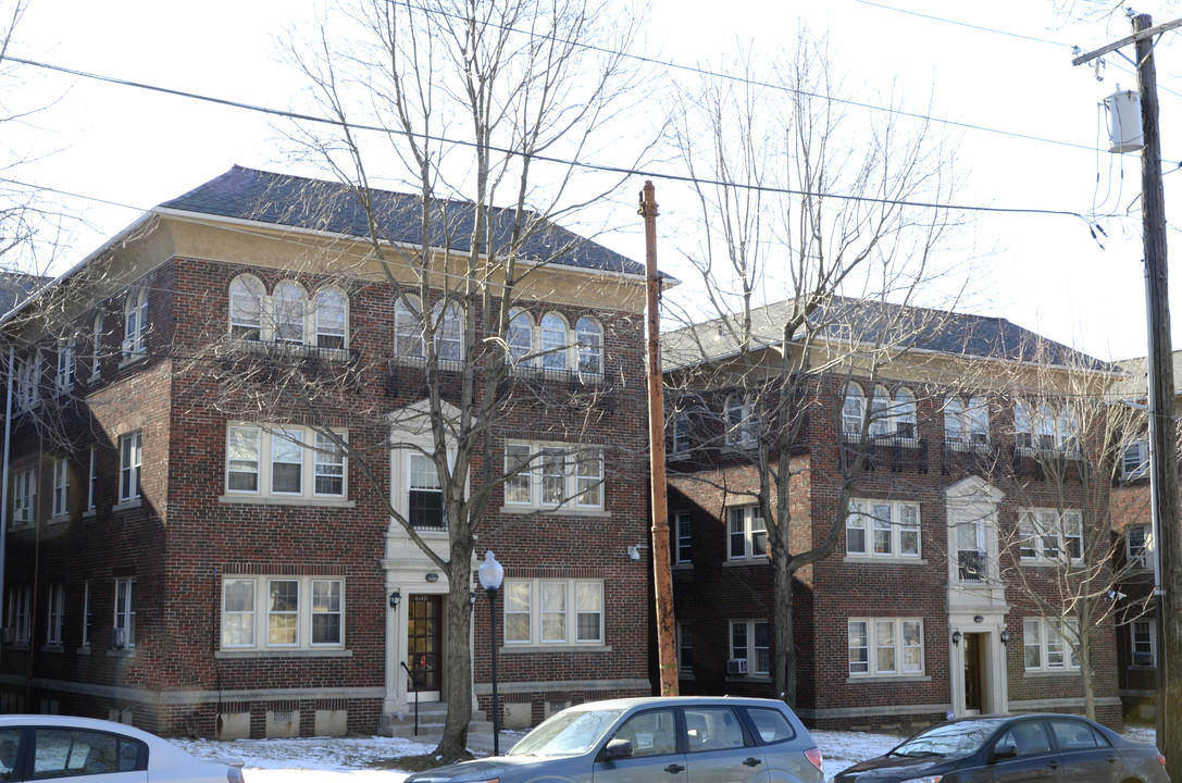 Tulpehocken Apartments in Philadelphia, PA - Building Photo