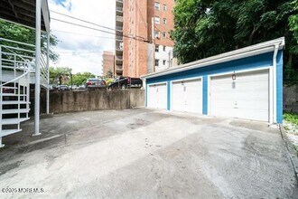 656 Boulevard in Weehawken, NJ - Building Photo - Building Photo