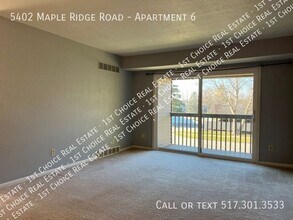 5402 Maple Ridge Rd-Unit -Apartment 6 in Haslett, MI - Building Photo - Building Photo