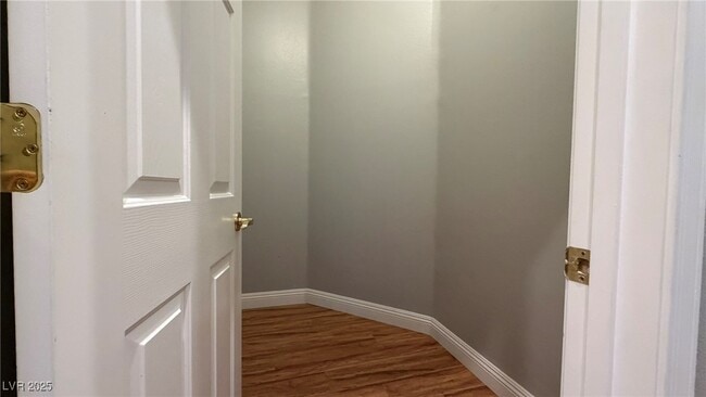 property at 29 Brandermill Dr