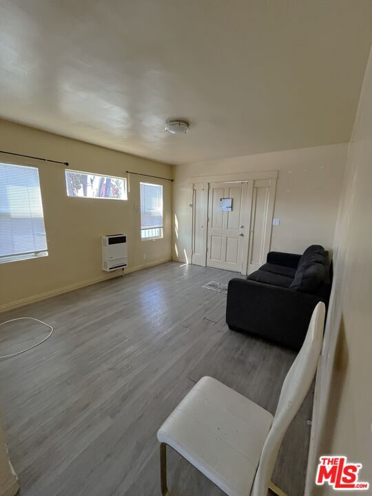 1058 W 42nd Pl in Los Angeles, CA - Building Photo - Building Photo