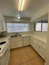 2305 Broadlawn Dr photo'