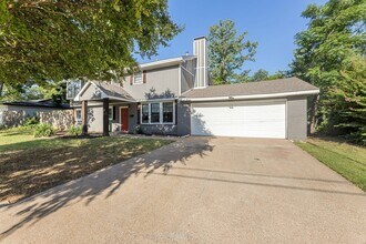 2516 Halbert St in Fort Worth, TX - Foto de edificio - Building Photo