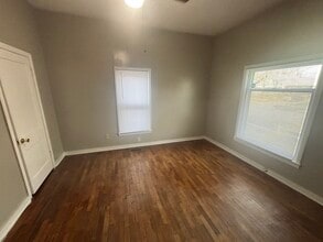 1115 N Carlos Ave in Wichita, KS - Building Photo - Building Photo