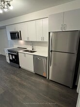 1680 Victoria Park Ave in Toronto, ON - Building Photo - Building Photo