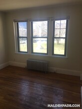349 Pleasant St in Malden, MA - Building Photo - Building Photo