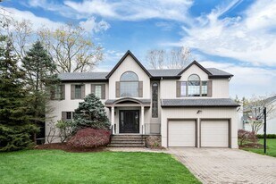 55 Auryansen Ct in Closter, NJ - Building Photo