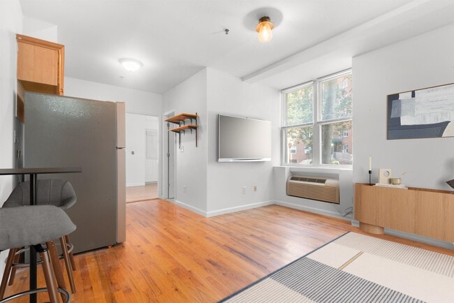 734 Adams St in Hoboken, NJ - Building Photo - Building Photo
