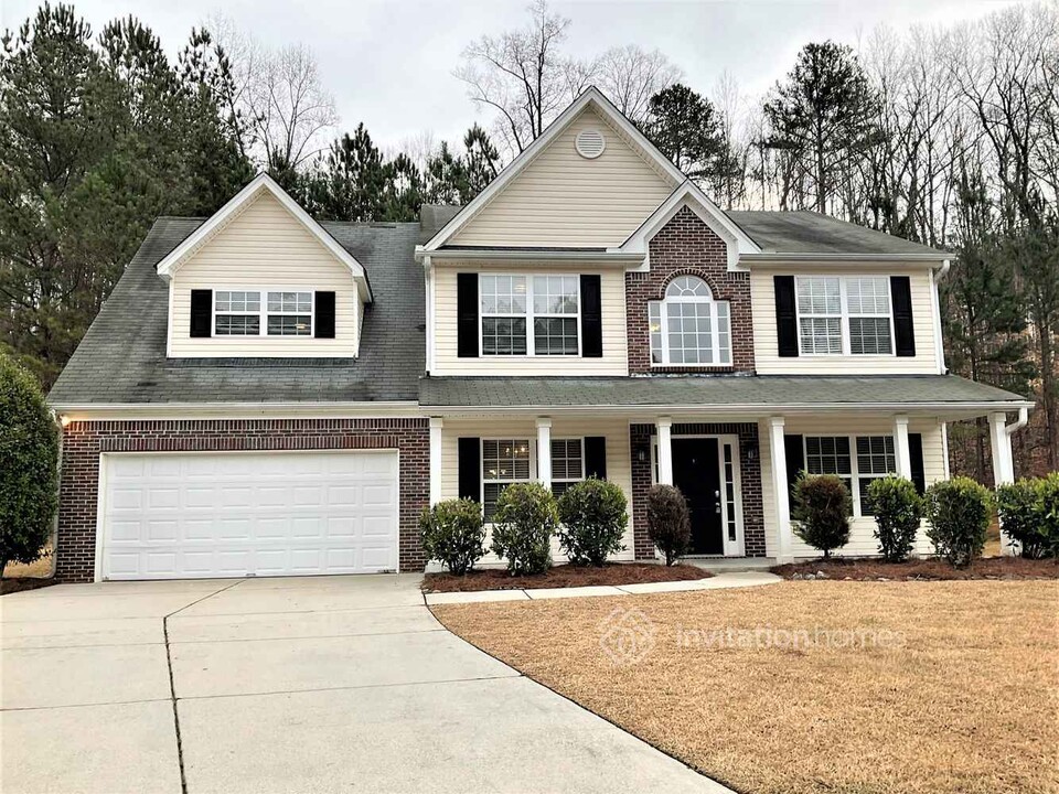 5411 Skylar Creek Ln NE in Buford, GA - Foto de edificio