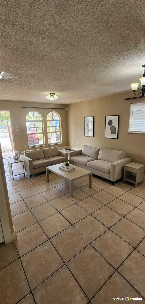 880 E 26th St in Hialeah, FL - Building Photo - Building Photo