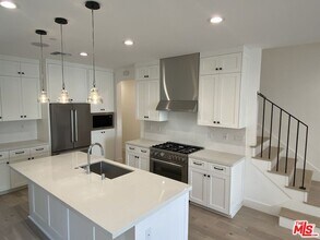 1651 S Hayworth Ave in Los Angeles, CA - Building Photo - Building Photo