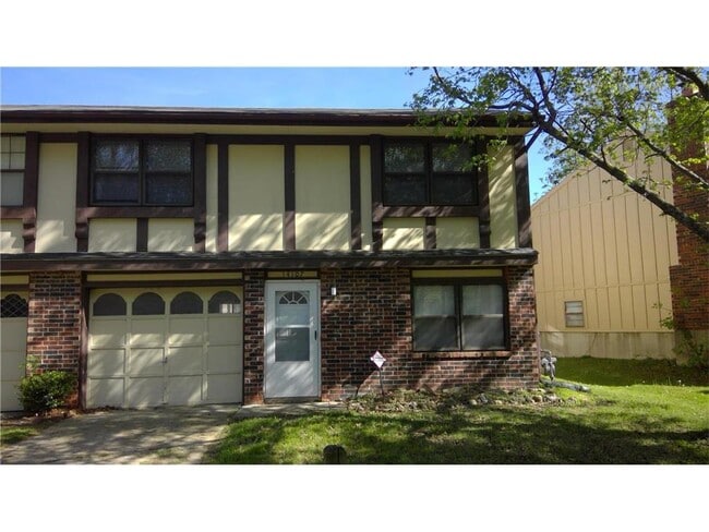 property at 14107 Merrywood Cir