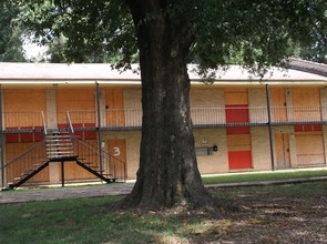 Hilltop Apartments in Memphis, TN - Foto de edificio - Building Photo