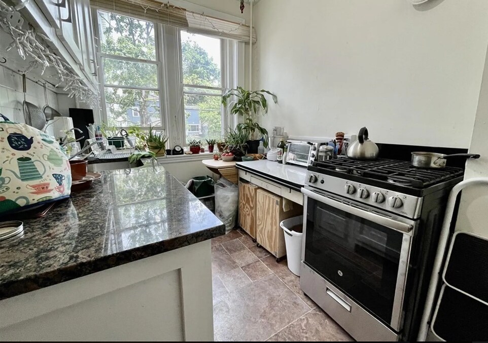 77 Martin St, Unit 1 in Cambridge, MA - Building Photo