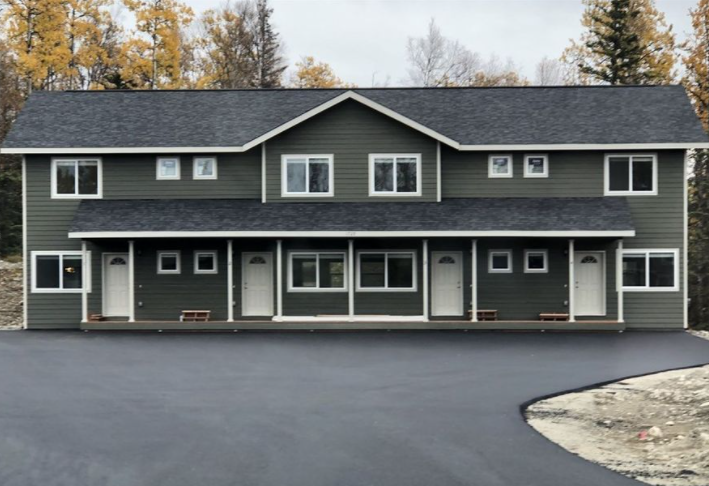 1735 N Nina Cir in Wasilla, AK - Building Photo