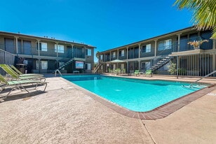 Mesa Village in San Diego, CA - Building Photo