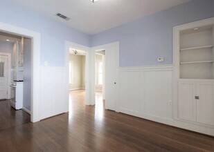 1223 W Gray St in Houston, TX - Foto de edificio - Building Photo