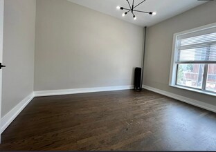 2309 N Milwaukee Ave in Chicago, IL - Building Photo - Building Photo