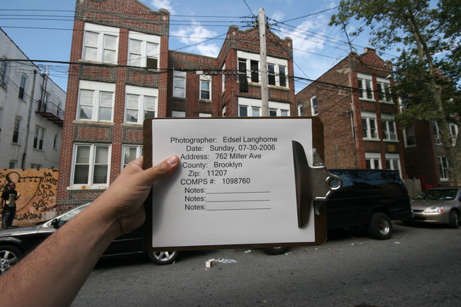 762 Miller Ave in Brooklyn, NY - Foto de edificio - Other