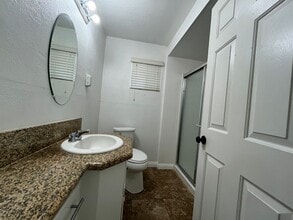 2800 Peerless Ave in Bakersfield, CA - Foto de edificio - Building Photo