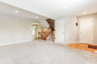 61 Guilford Pl in Burlington, NJ - Building Photo - Building Photo