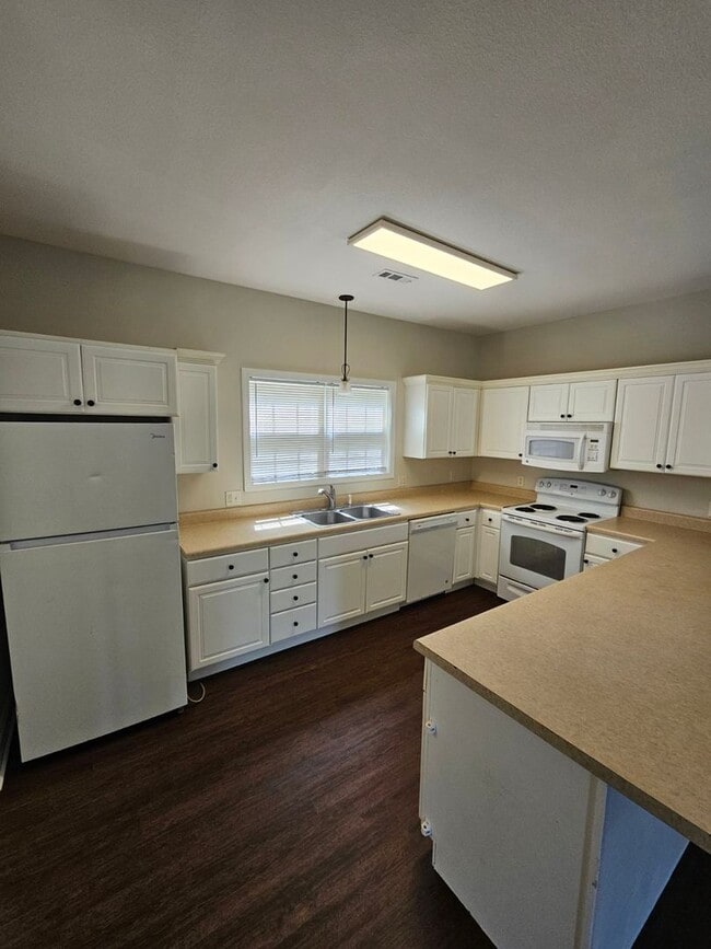 820 S Walnut Ave in Cookeville, TN - Building Photo - Building Photo