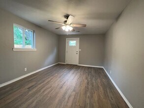 2613 SW B Ave in Lawton, OK - Foto de edificio - Building Photo