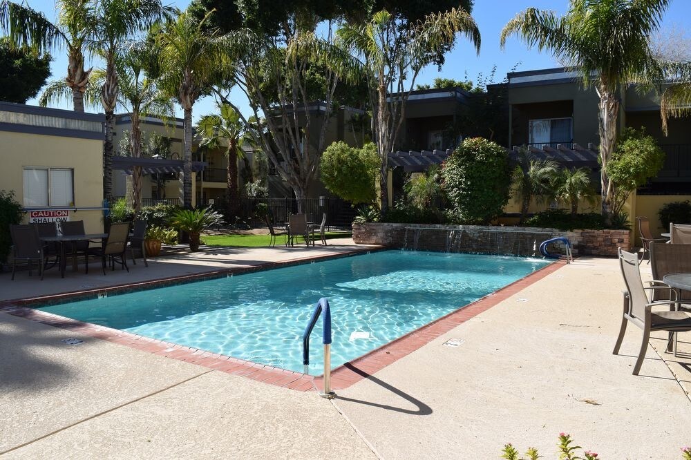 740 W Elm St-Unit -215 in Phoenix, AZ - Foto de edificio