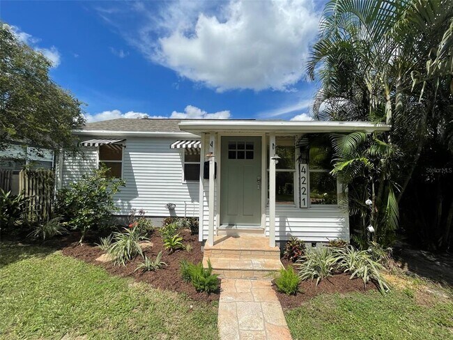 4221 Burlington Ave N in St. Petersburg, FL - Building Photo - Building Photo