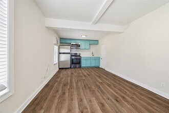 215 Hyde Park Blvd in Houston, TX - Building Photo - Building Photo