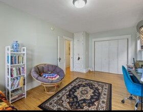 715 Grand Ave, Unit 1 in St. Paul, MN - Building Photo - Building Photo